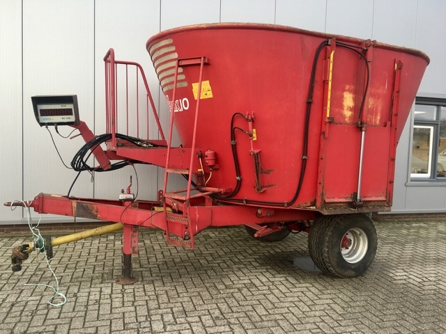 300566 1.jpg